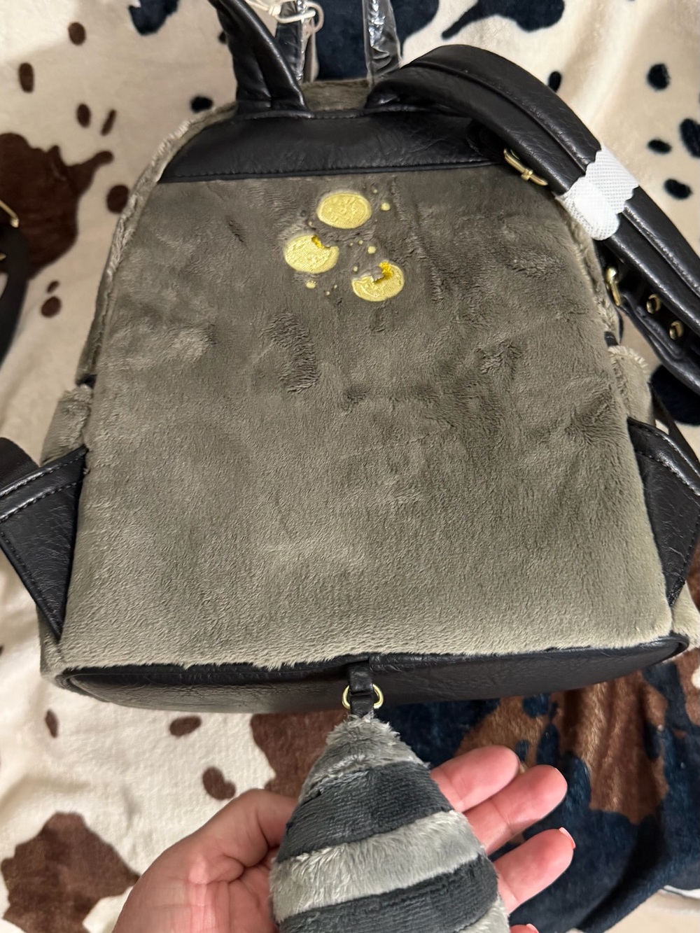 Disney Plush Gray Raccoon Kids Crossbody Bag - Picture 5 of 7